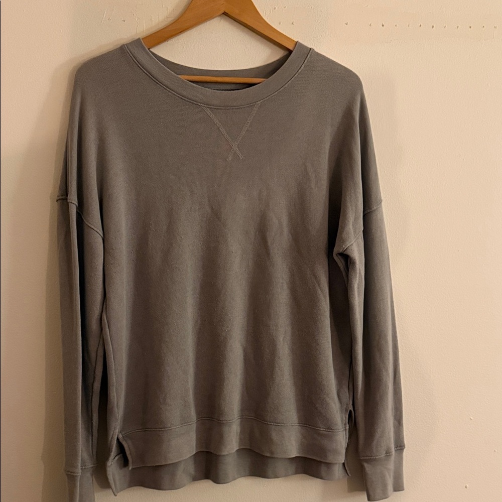 Time and Tru Men's Charcoal Crewneck Sweater